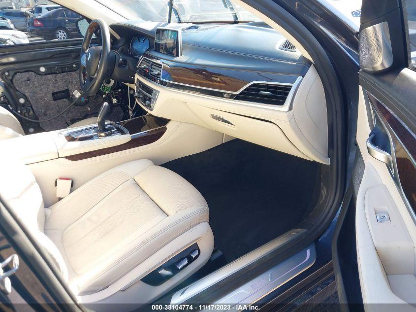 BMW 750I XDRIVE 2016