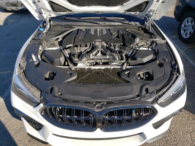 BMW M8  2022