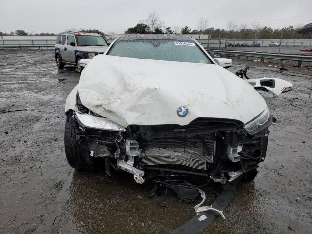 BMW M8  2021