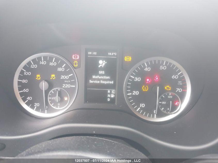 MERCEDES-BENZ METRIS  2019