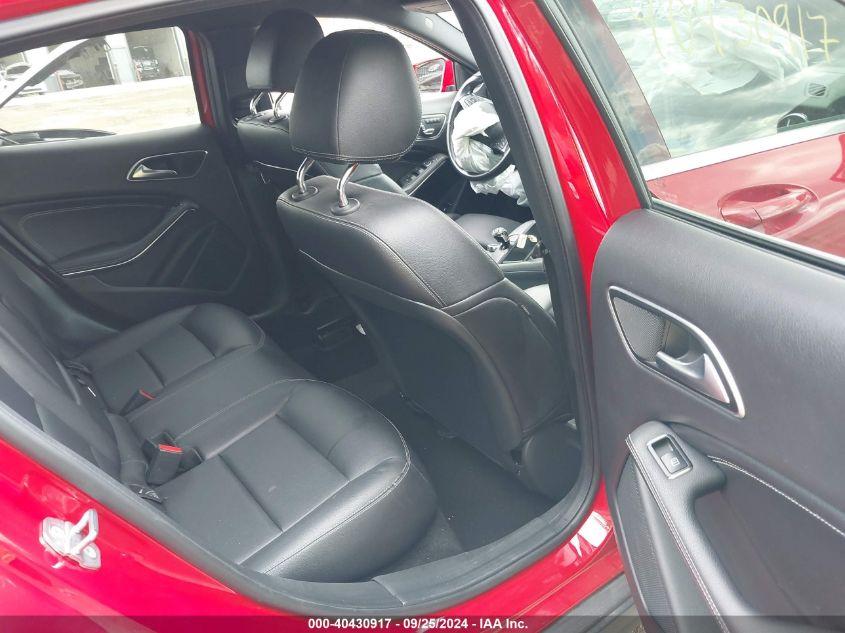 MERCEDES-BENZ GLA 250 4MATIC 2020