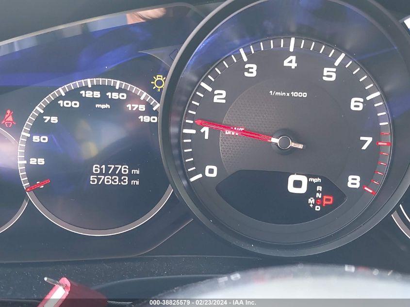 PORSCHE PANAMERA 4 2018