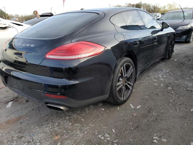 PORSCHE PANAMERA 2 2015