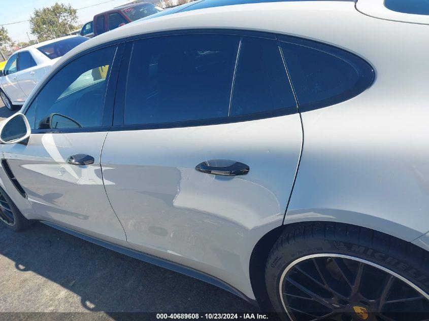 PORSCHE PANAMERA 4 2020