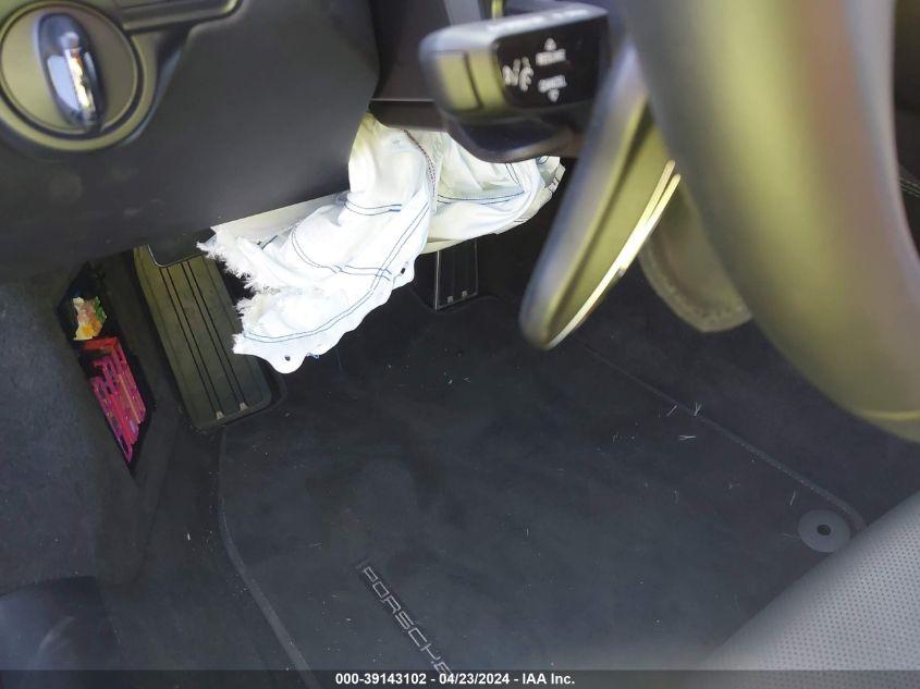 PORSCHE 911 CARRERA/CARRERA 4/CARRERA T 2023