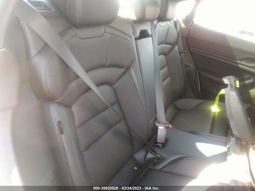 PORSCHE TAYCAN  2022