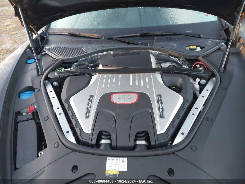 PORSCHE PANAMERA GTS 2022