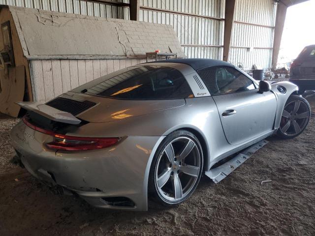 PORSCHE 911 TARGA 2019