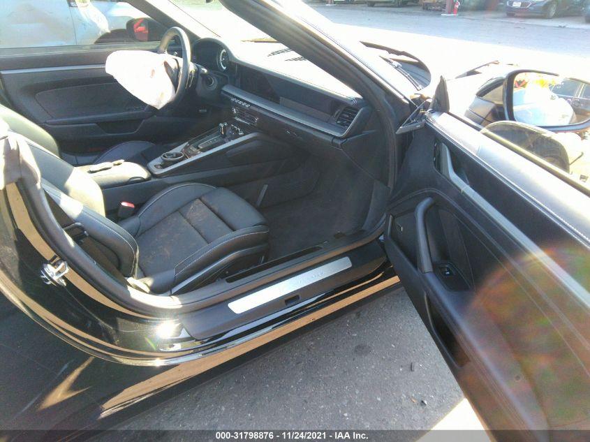 PORSCHE 911 CARRERA 2021