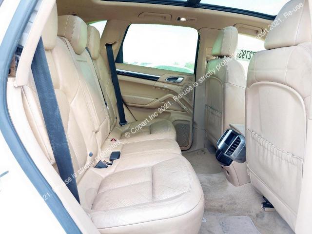 PORSCHE CAYENNE  2017