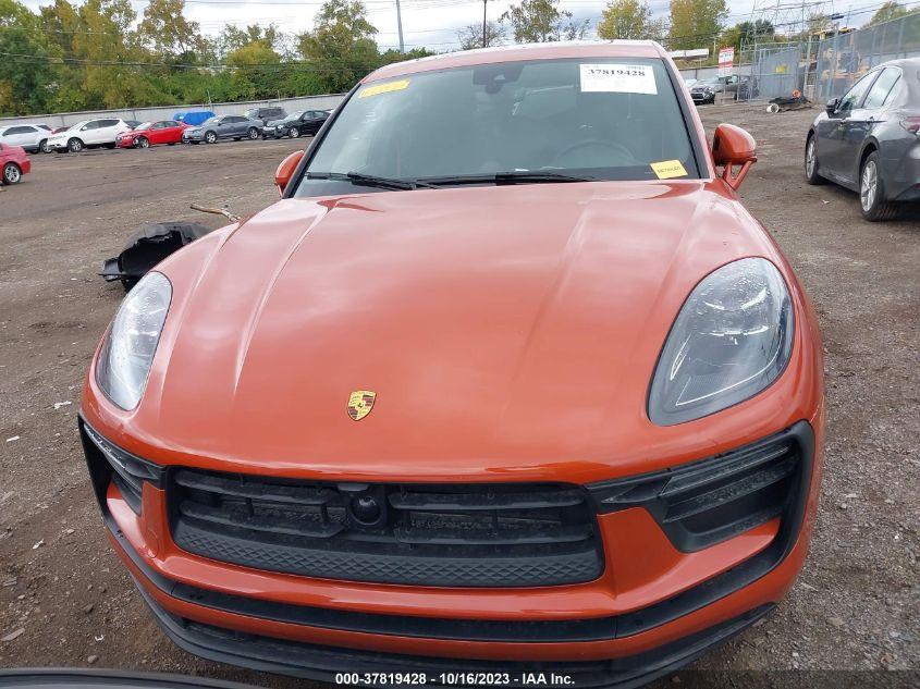PORSCHE MACAN   2023