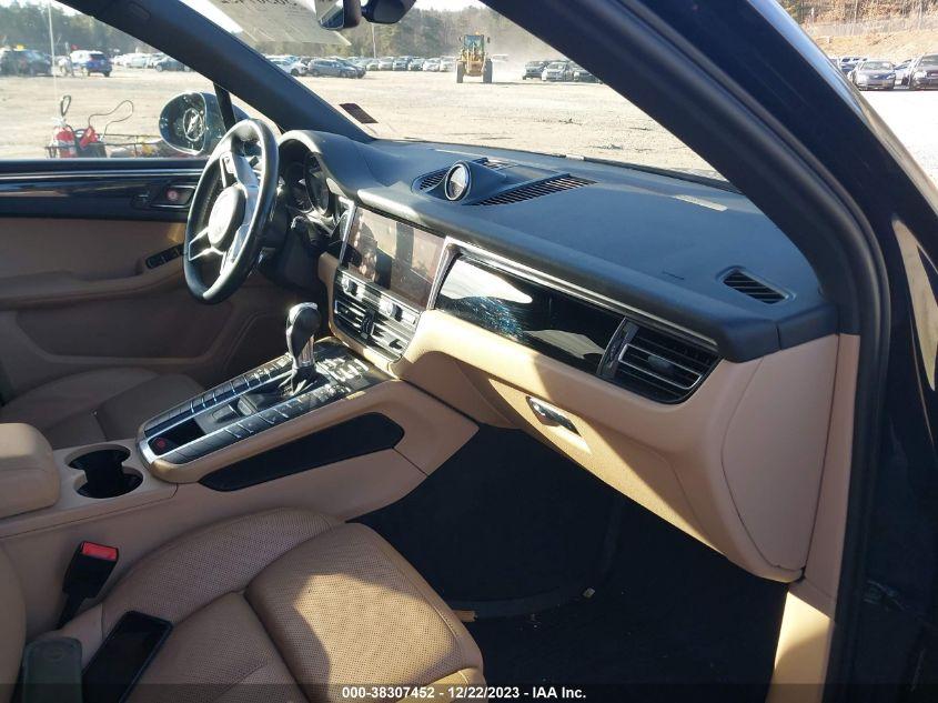 PORSCHE MACAN   2021
