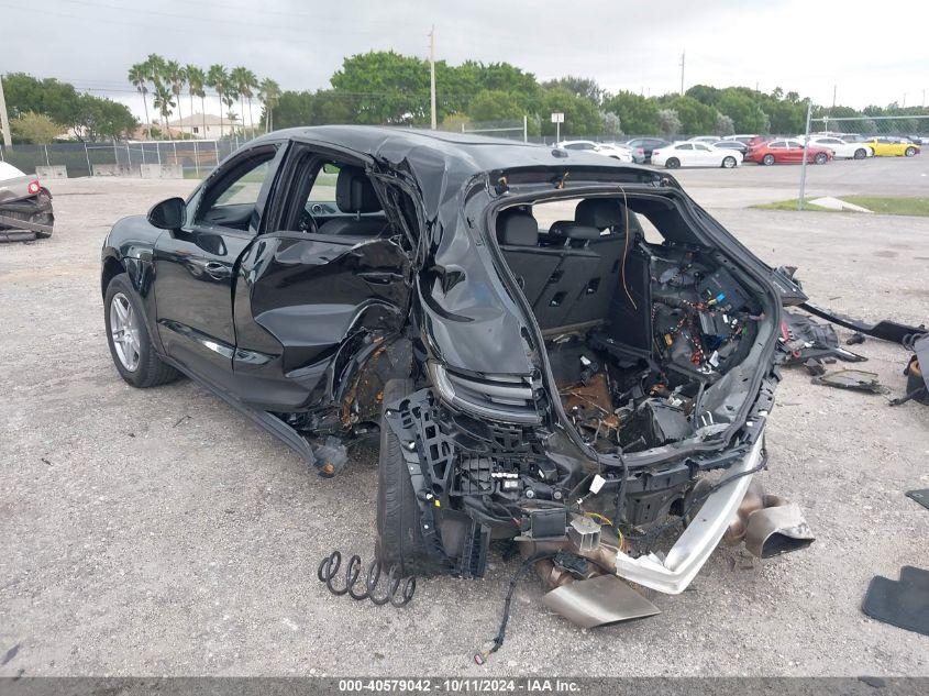 PORSCHE MACAN  2021