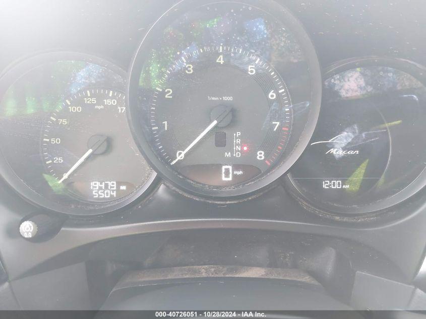 PORSCHE MACAN T 2023