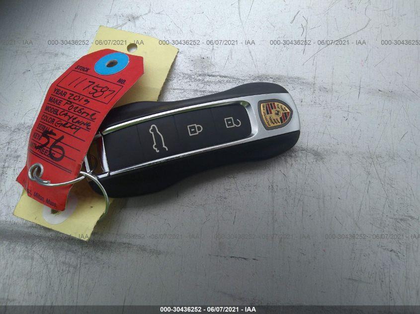 PORSCHE CAYENNE  2019