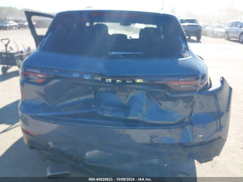 PORSCHE CAYENNE  2020