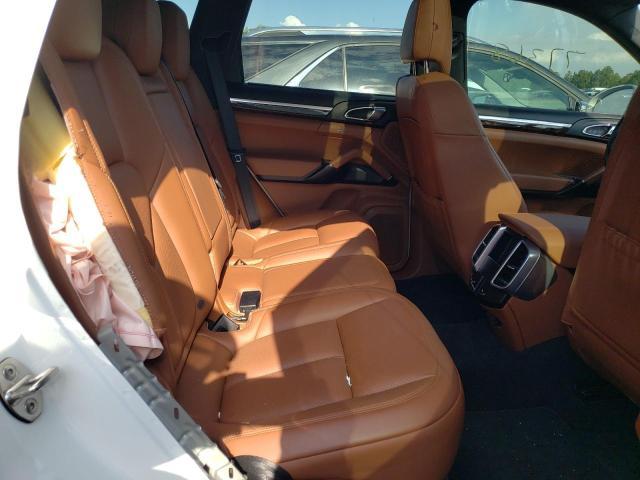 PORSCHE CAYENNE S 2016
