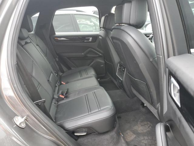 PORSCHE CAYENNE E- 2021