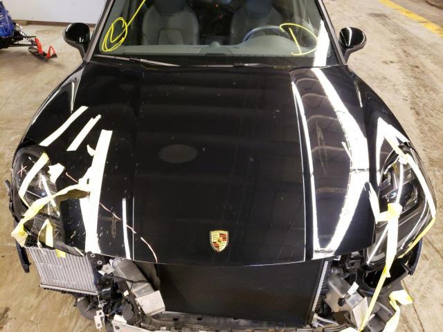 PORSCHE CAYENNE E- 2020