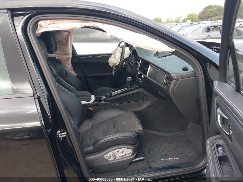 PORSCHE MACAN GTS 2022