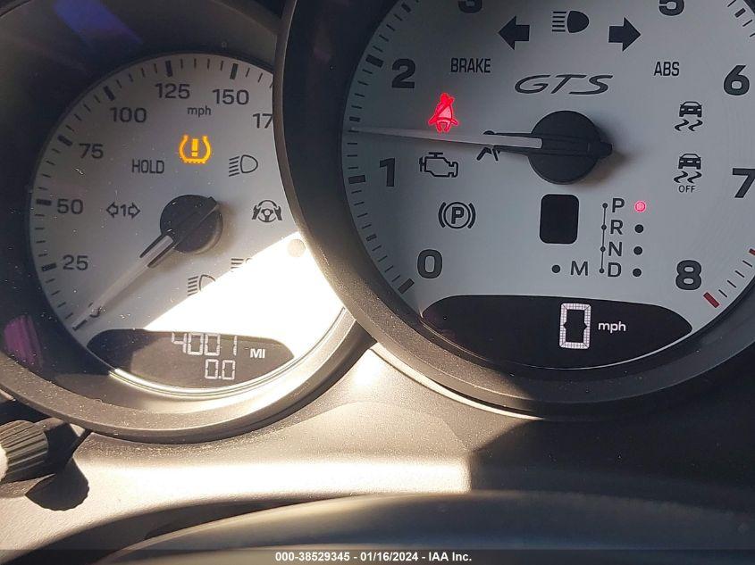 PORSCHE MACAN GTS 2024