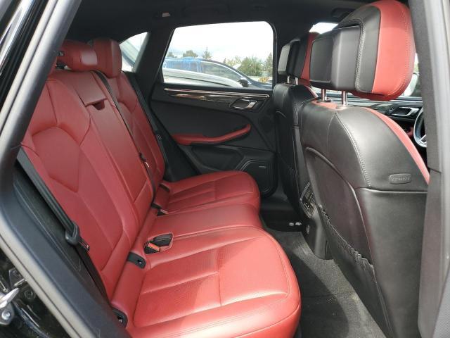 PORSCHE MACAN GTS 2018