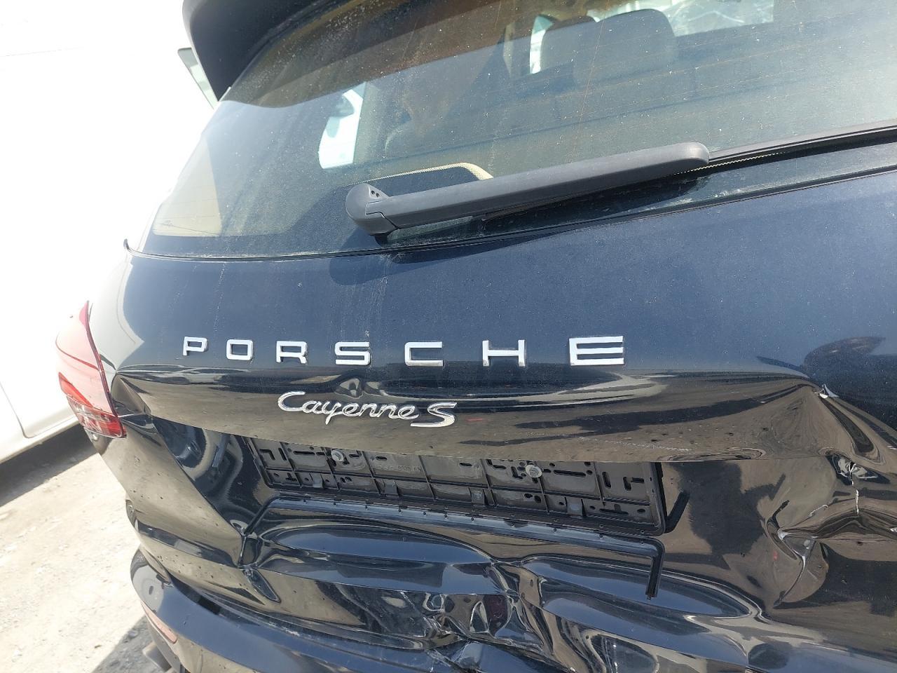 PORSCHE CAYENNE  2016