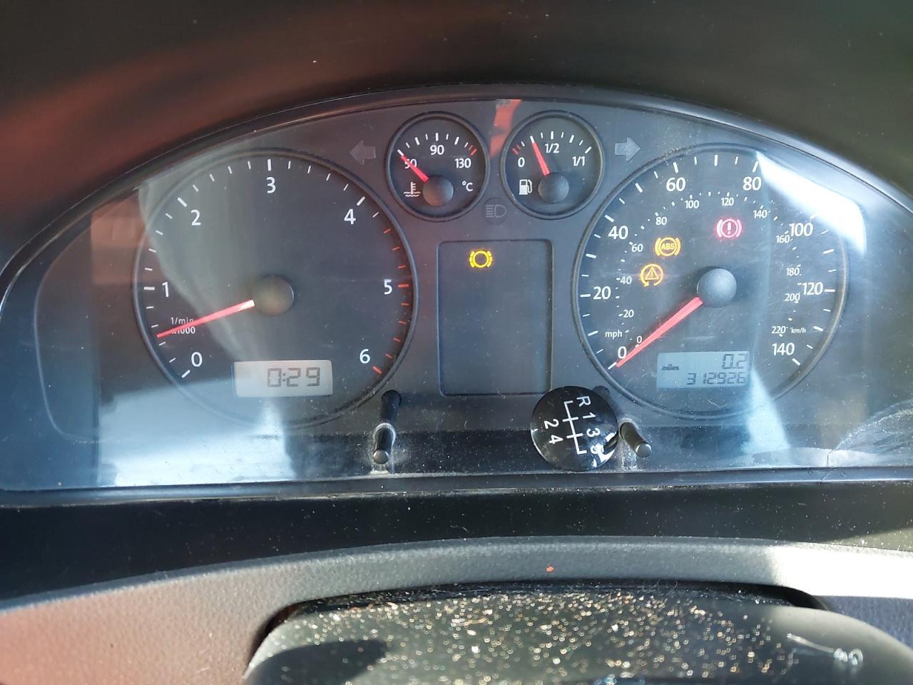 VOLKSWAGEN T-SPORTER  2004