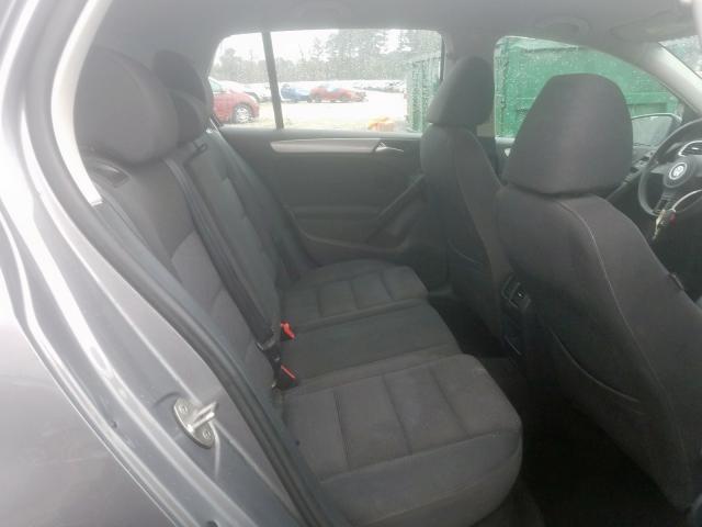 VOLKSWAGEN GOLF  2014