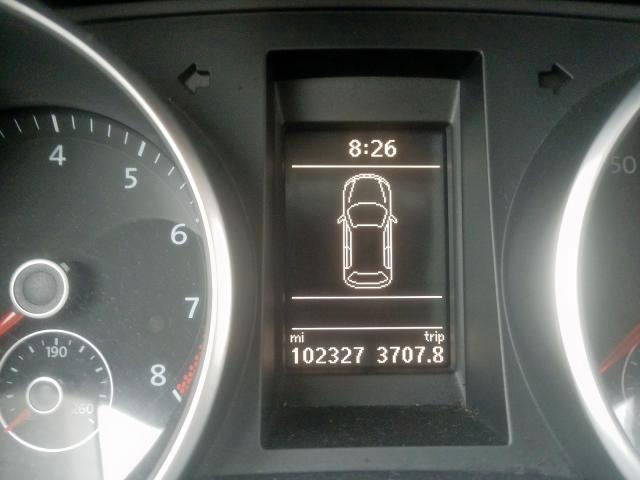 VOLKSWAGEN GOLF  2014