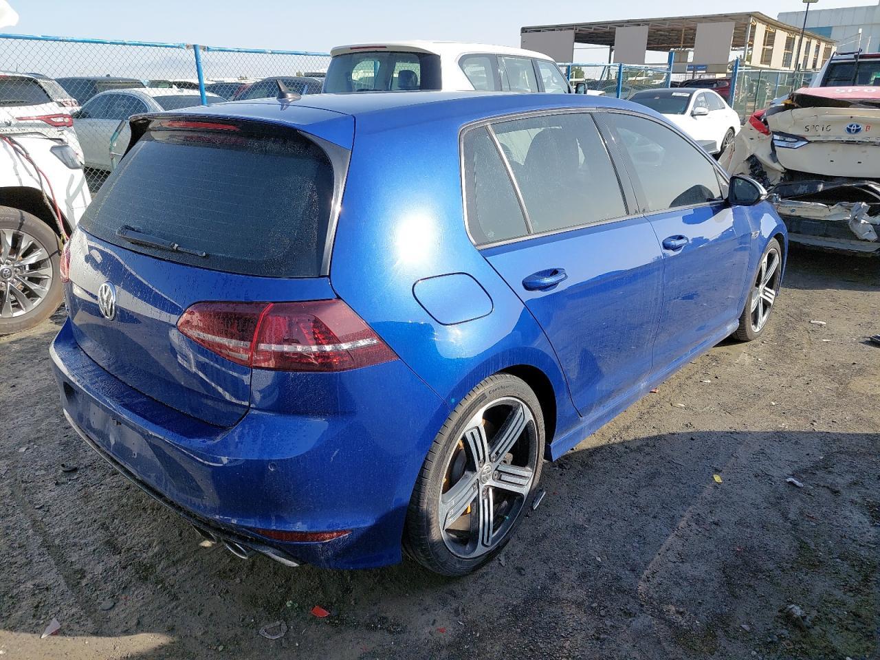VOLKSWAGEN GOLF R  2017