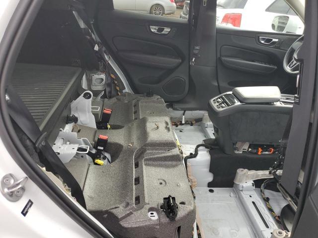 VOLVO XC60 B6 IN  2022