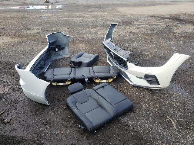 VOLVO XC60 B6 IN  2022