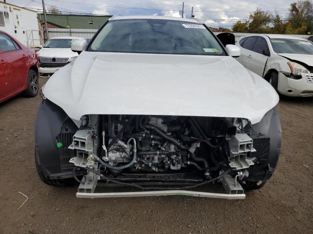 VOLVO XC60 B6 IN  2022