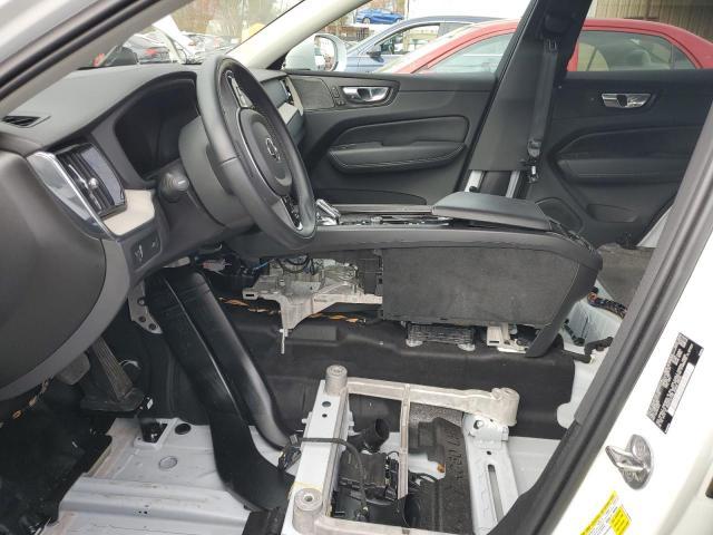 VOLVO XC60 B6 IN  2022