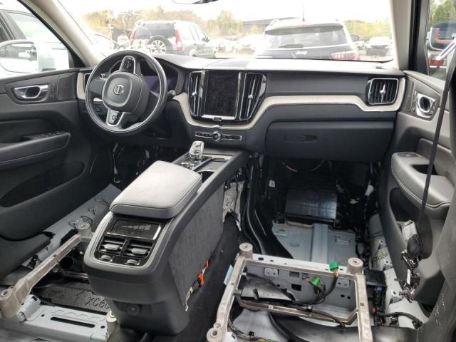VOLVO XC60 B6 IN  2022