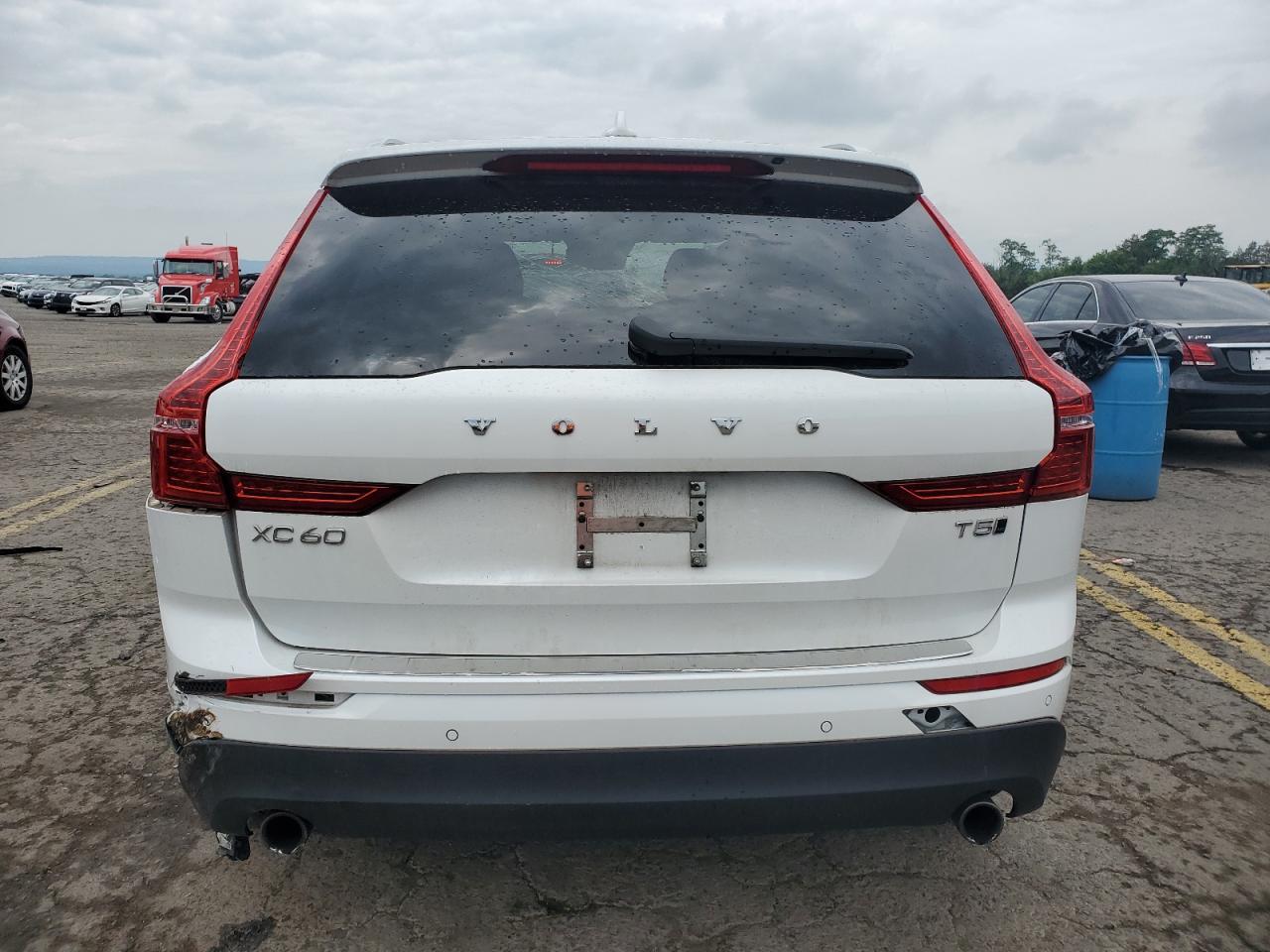 VOLVO XC60 T5 MO 2021