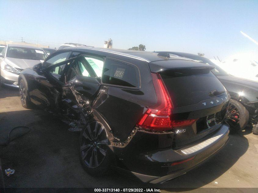 VOLVO V60 CROSS COUNTRY  2021