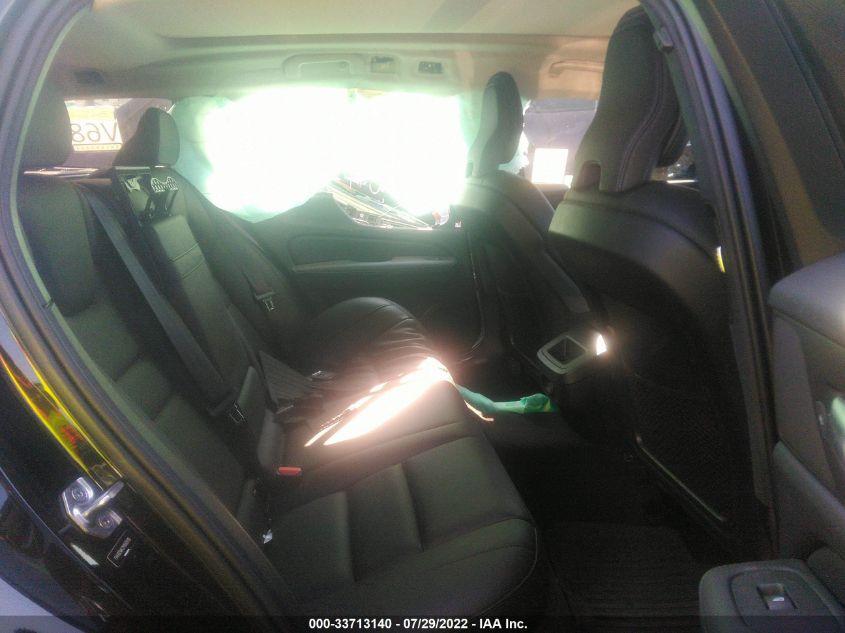 VOLVO V60 CROSS COUNTRY  2021