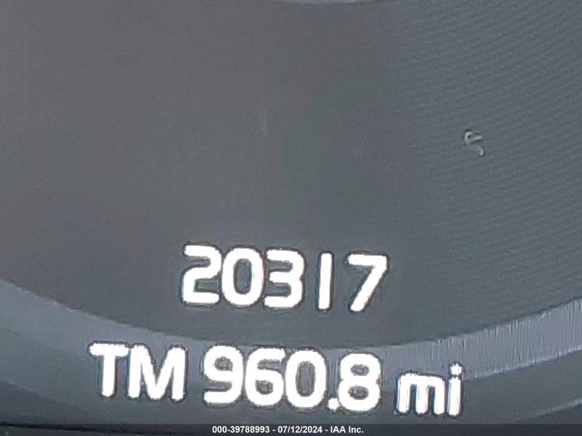 VOLVO XC40 T5 MOMENTUM 2022