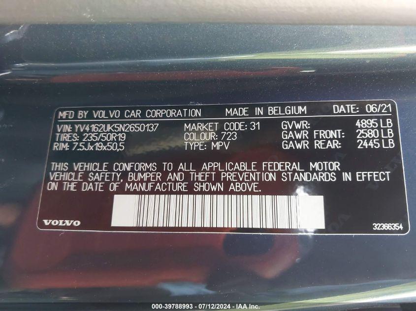 VOLVO XC40 T5 MOMENTUM 2022