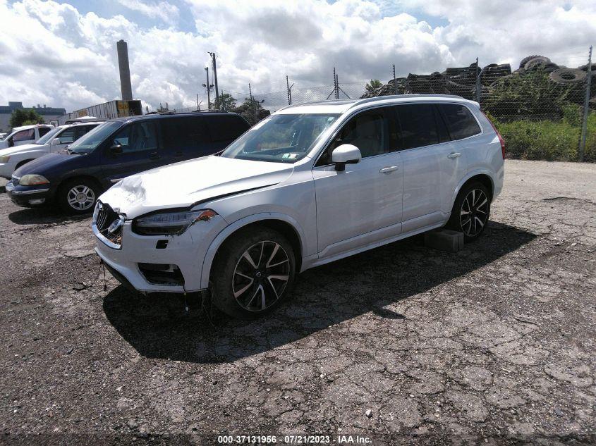 VOLVO XC90 MOMENTUM 2021