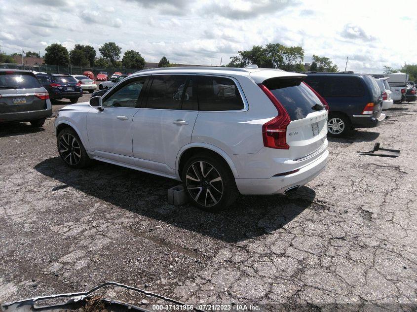 VOLVO XC90 MOMENTUM 2021