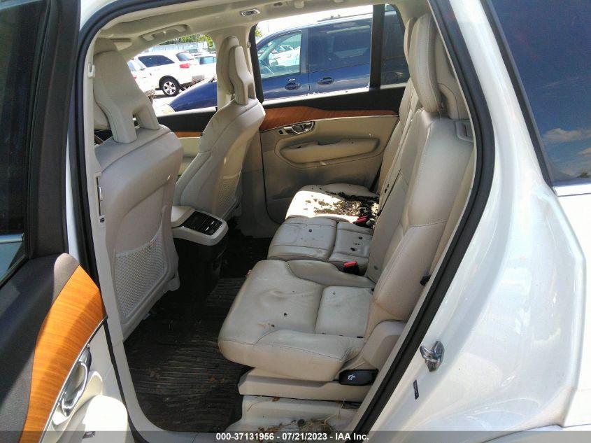 VOLVO XC90 MOMENTUM 2021