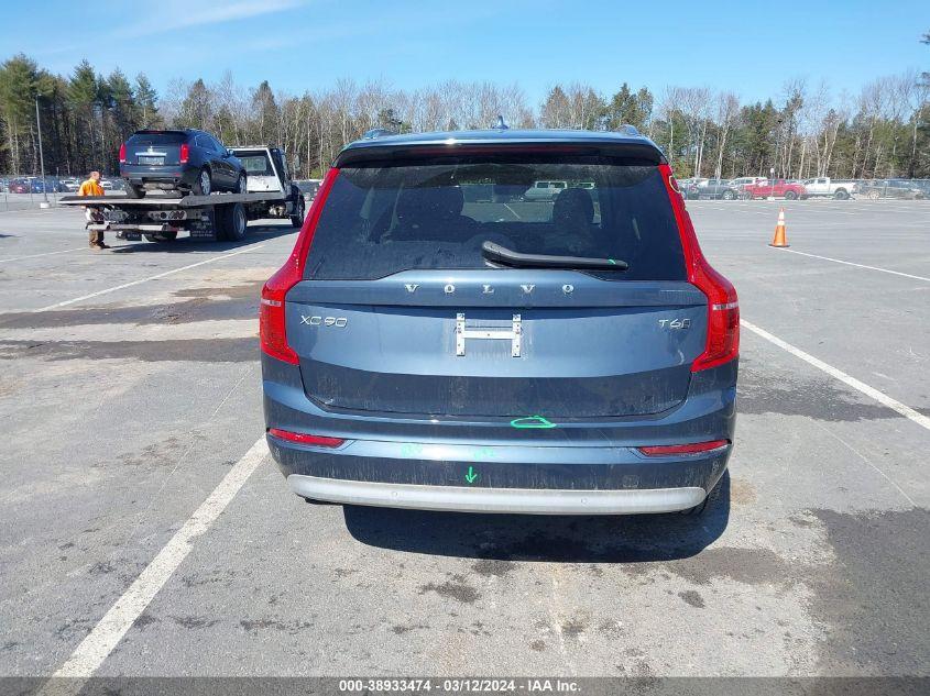 VOLVO XC90 T6 MOMENTUM 7 PASSENGER 2022