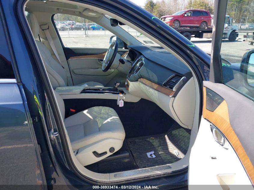 VOLVO XC90 T6 MOMENTUM 7 PASSENGER 2022