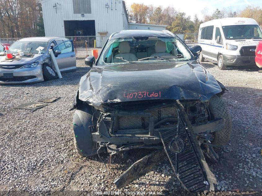 VOLVO XC60 T6 MOMENTUM 2021