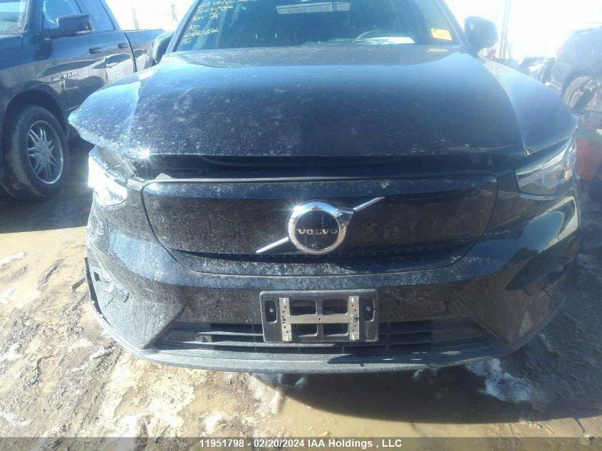 VOLVO XC40 RECHARGE PURE ELECTRIC  2023