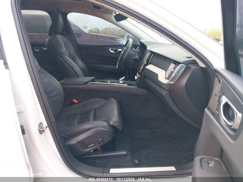 VOLVO XC60 B5 INSCRIPTION 2022