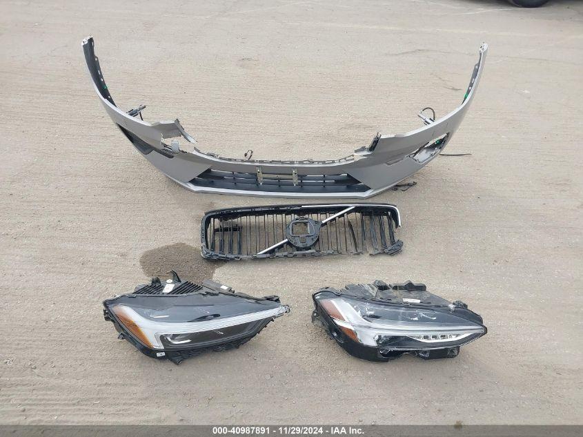 VOLVO XC60 B5 MOMENTUM 2022